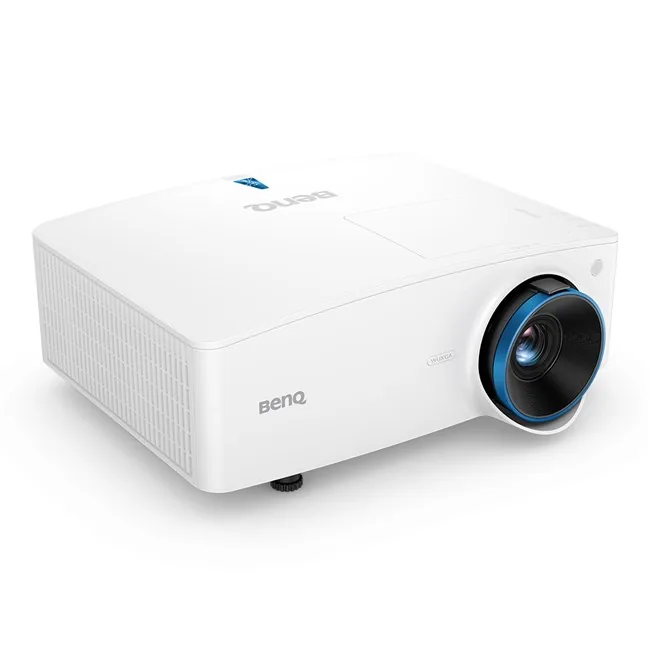 BenQ LU935 Lazer Projeksiyon farklı açıdan görünüm