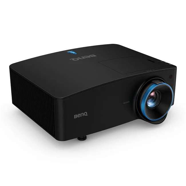 BenQ LU935ST Lazer Projeksiyon farklı açıdan görünüm